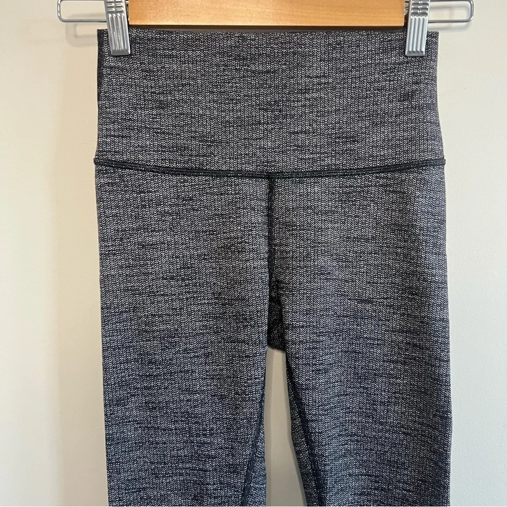 Lululemon Athletica Charcoal Textured Leggings Athleisure Yoga Gym Workout